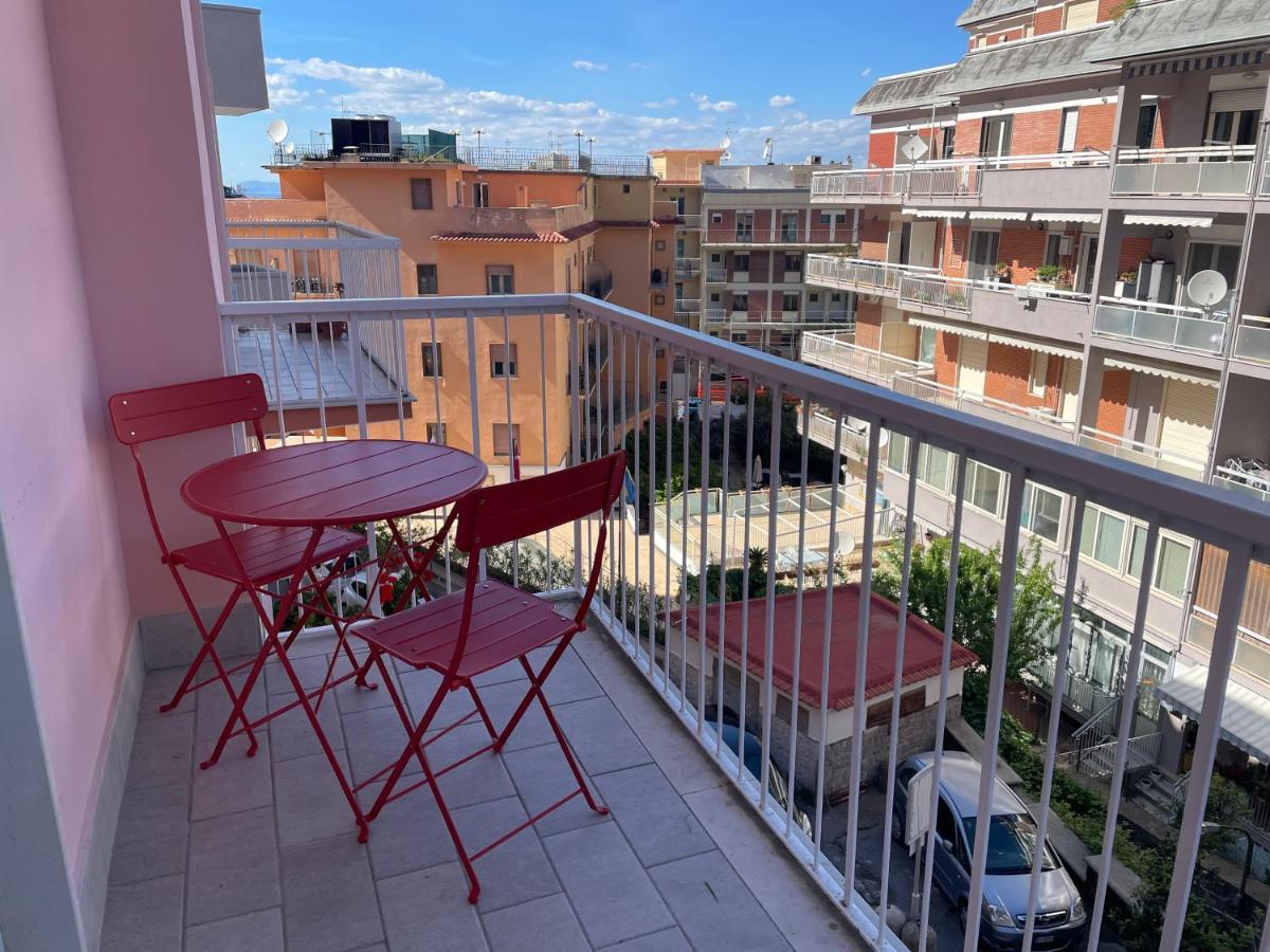 Giga Mare Apartments Sorrento Buitenkant foto